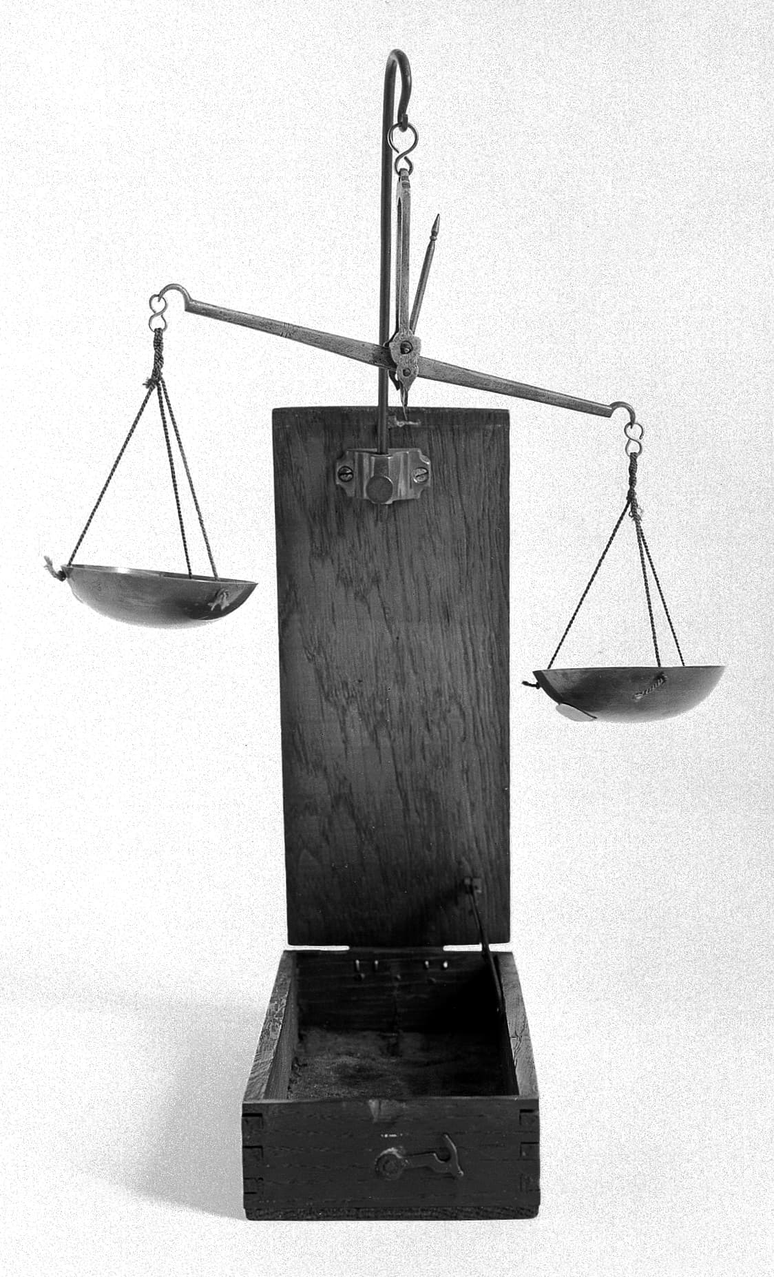Nineteenth-century pharmacy scales in an oak case